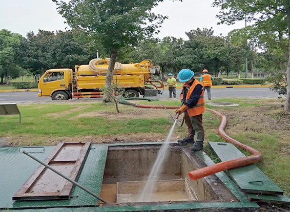 兴隆华侨农场化油池清理